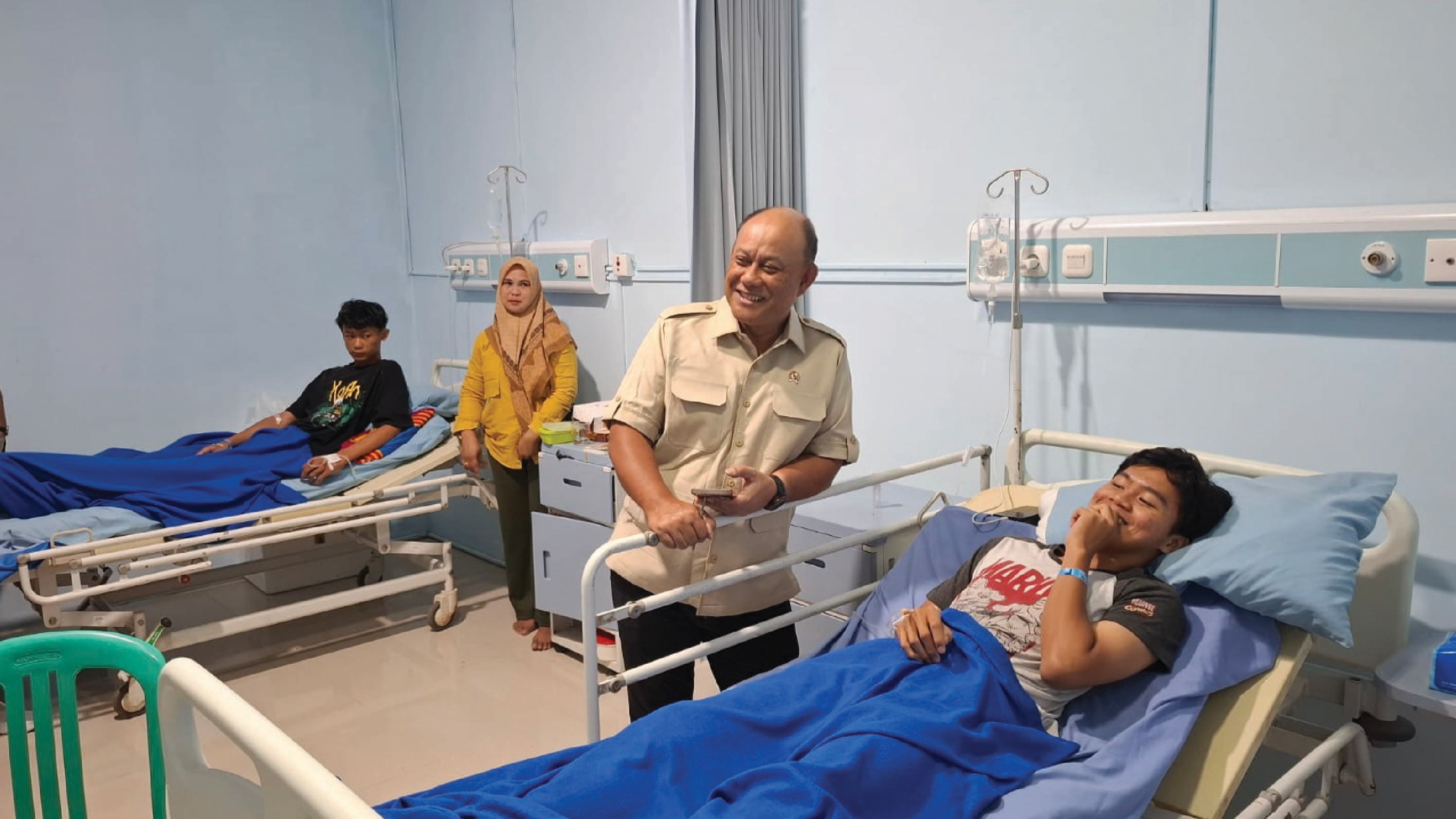 Kepala BGN Bungo Kunjungi Siswa Cianjur: Tegaskan Komitmen Perbaikan, Perlindungan Anak, dan Gizi untuk Kecerdasan Bangsa