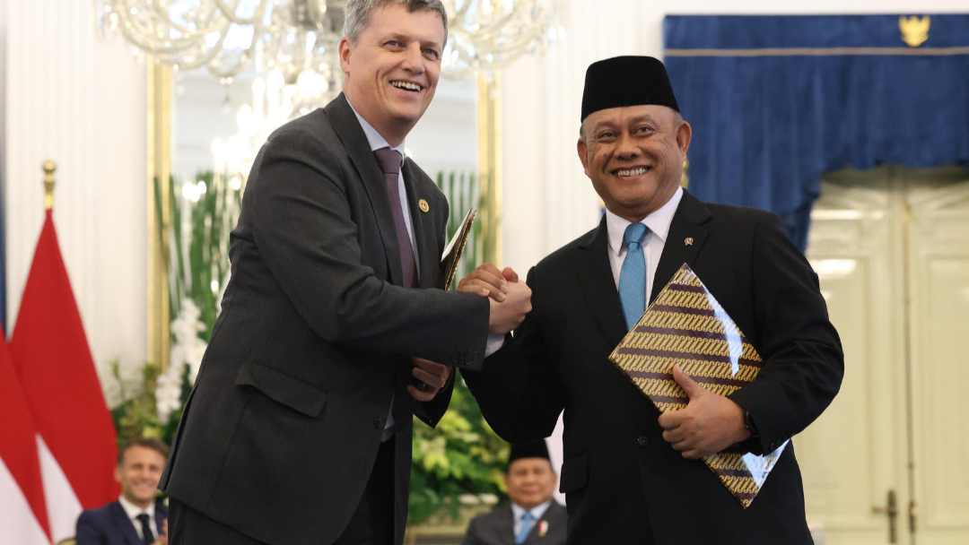 Dukung Program MBG, BGN Bungo dan Danone Teken MoU